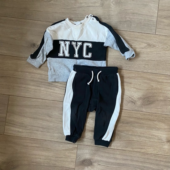 Baby Sweatsuit - Picture 2 of 6